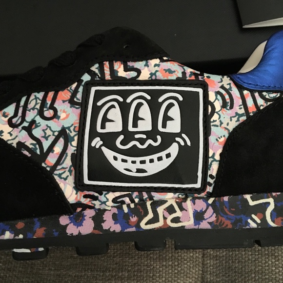 Coach Sneakers - Picture 2 of 8